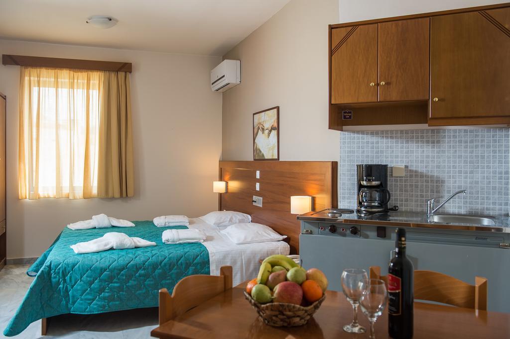 Rania Hotel Apartments Platanias  Ngoại thất bức ảnh